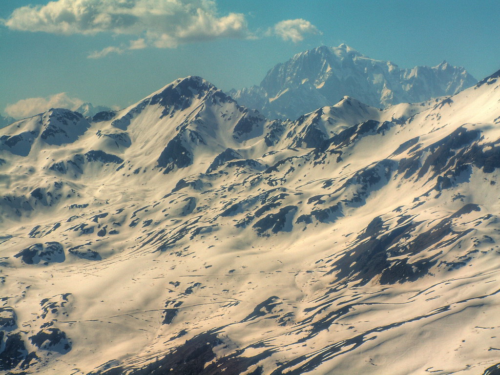 * 4810lamontagnabianca *