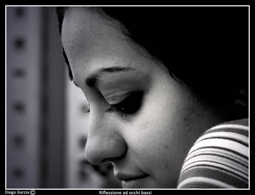 Riflessione ad occhi bassi 2