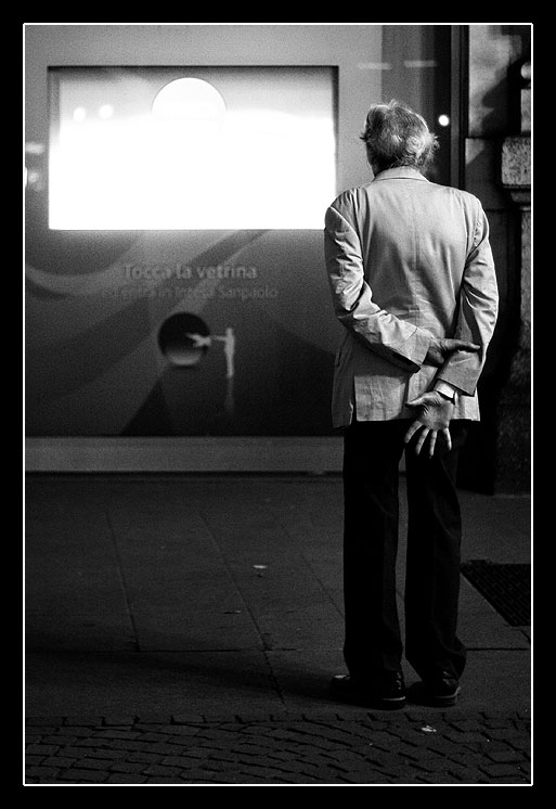 No, non devo toccarla..