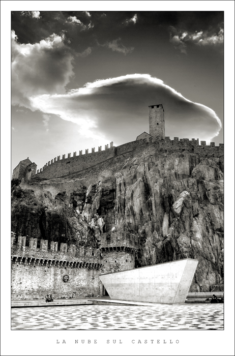 la nube sul castello