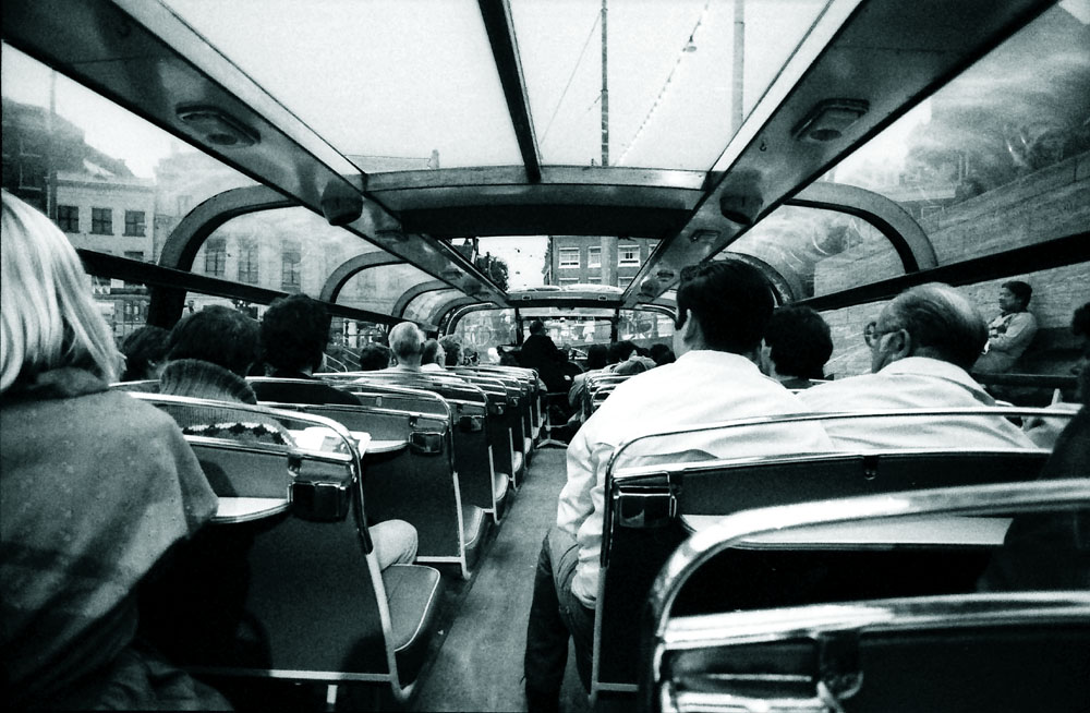 guardando la citt� dal battello