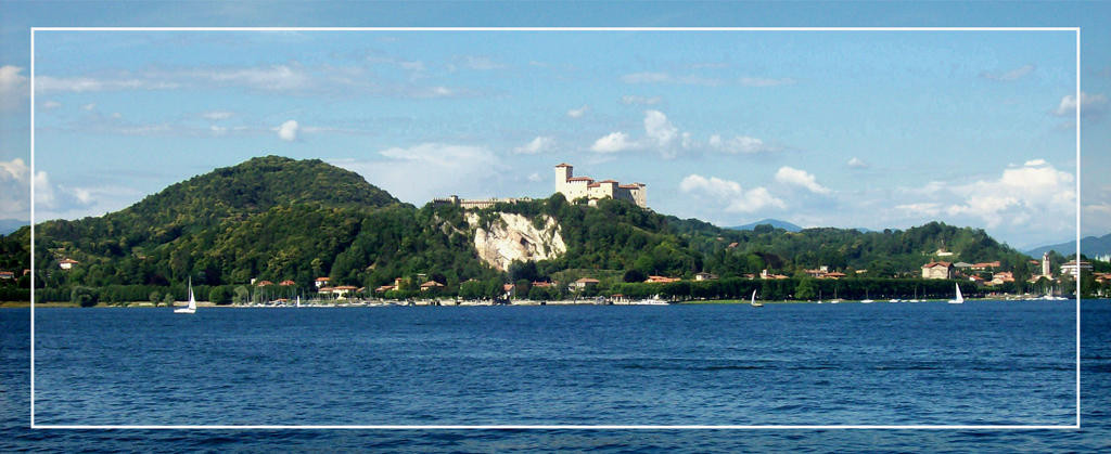 La rocca vista da Arona