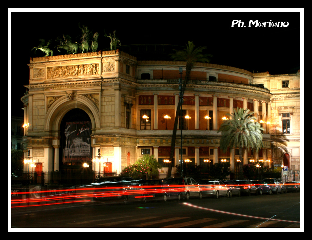 Una sera al Politeama di Palermo