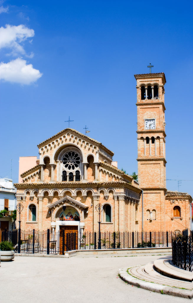 CHIESA A TORREMAGIORE