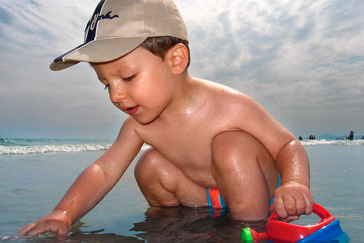 Al mare in controluce