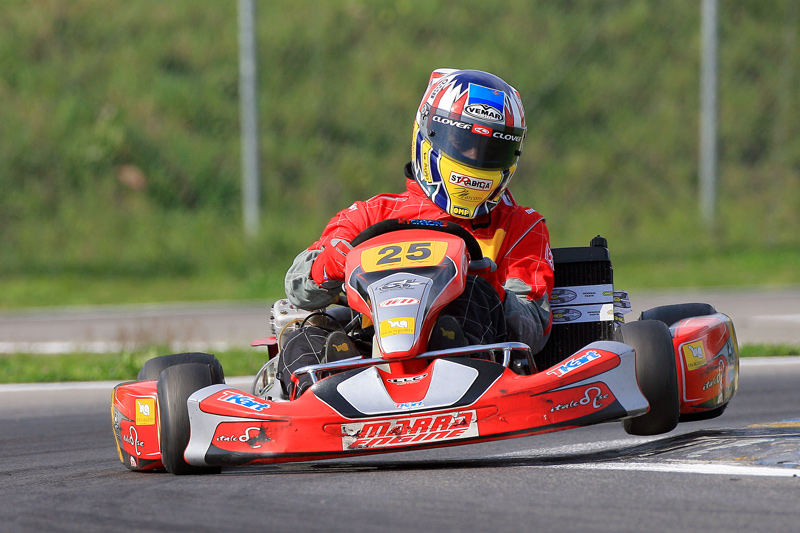 Kart: due ruote e un cordolo