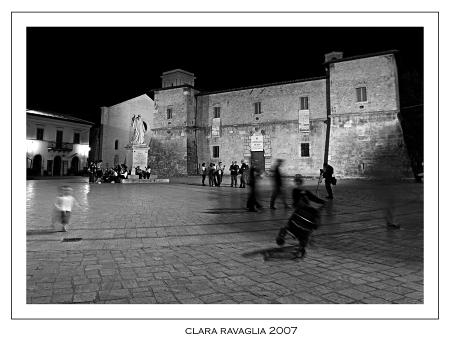 La corsa...del carrozzino (Norcia - raduno umbro)