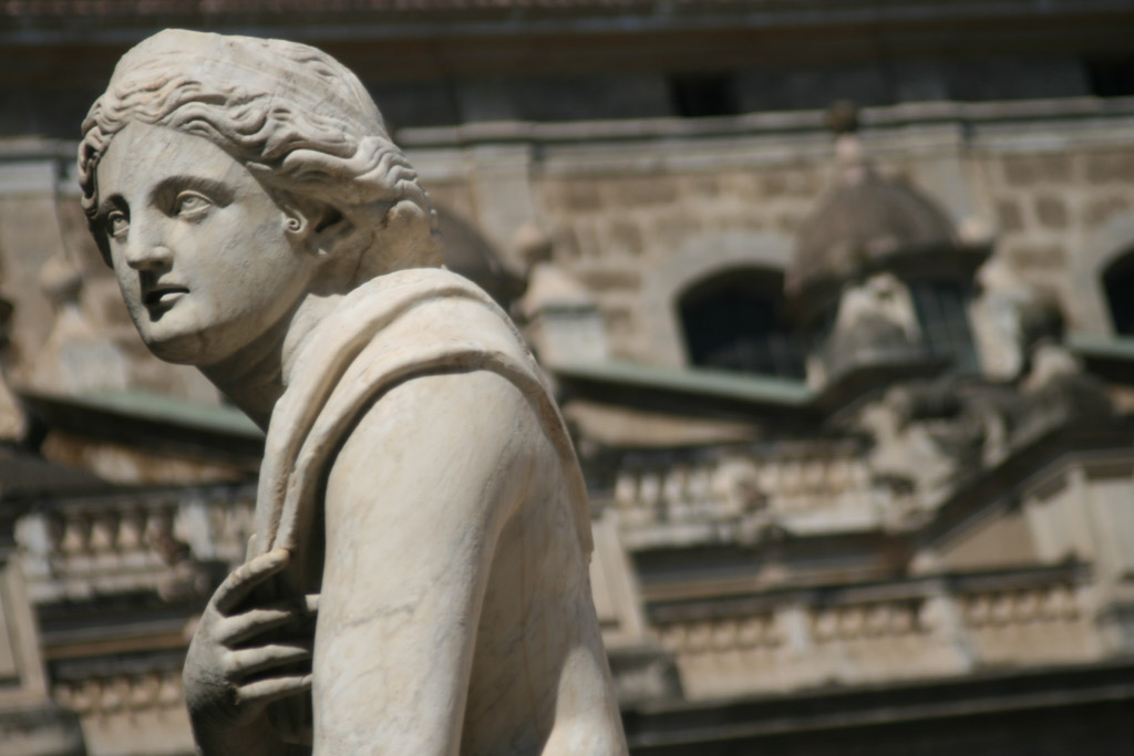 Palermo: Piazza Pretoria...Posa in Pietra