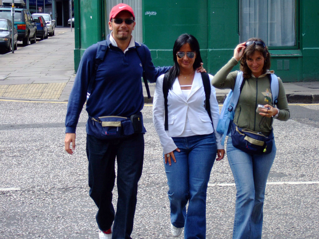 " quasi Charlie's Angels"