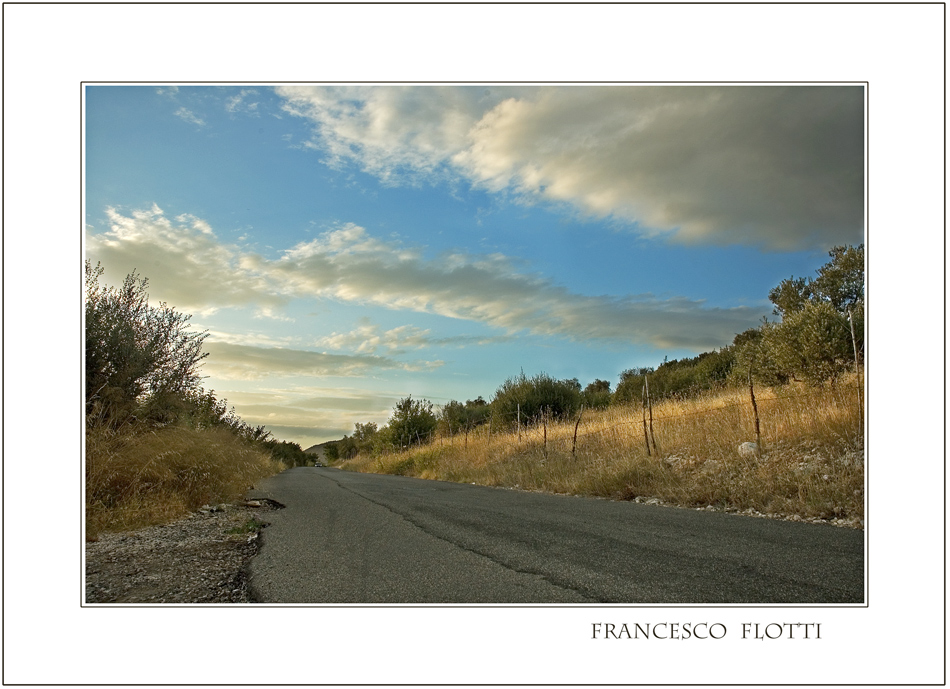 Stradina di campagna