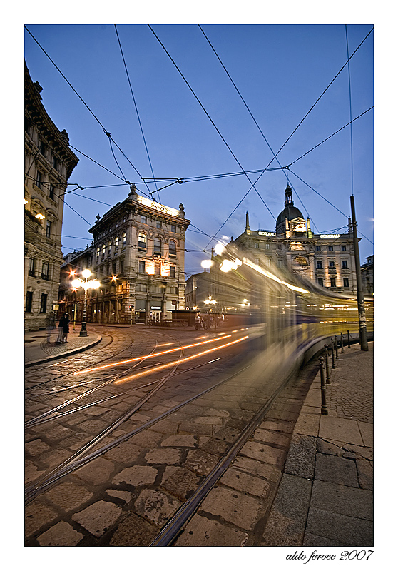 PIAZZA CORDUSIO (MI) 2