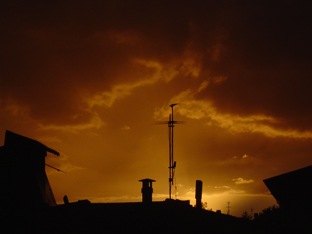 Il tramonto delle telecomunicazioni