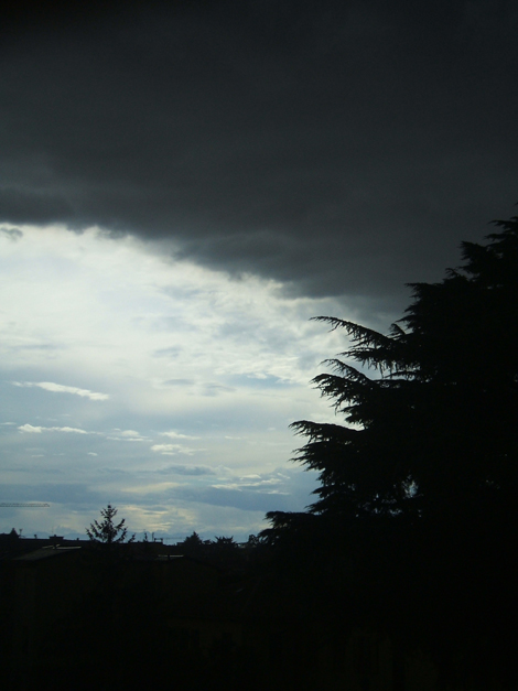 azzurro all'orizzonte