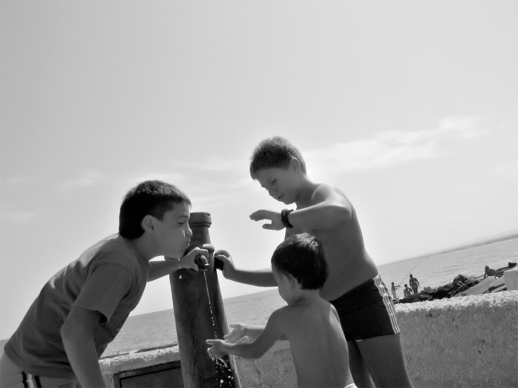 i bambini si divertono