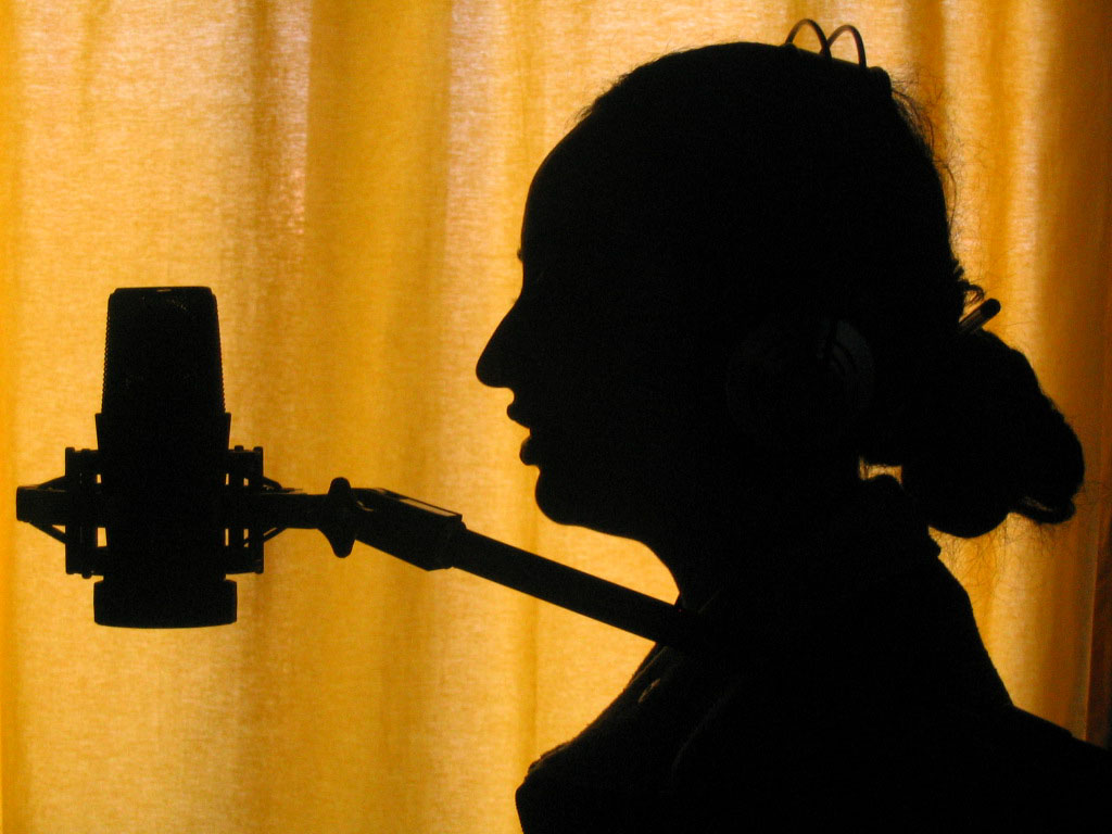 sagoma di una cantante