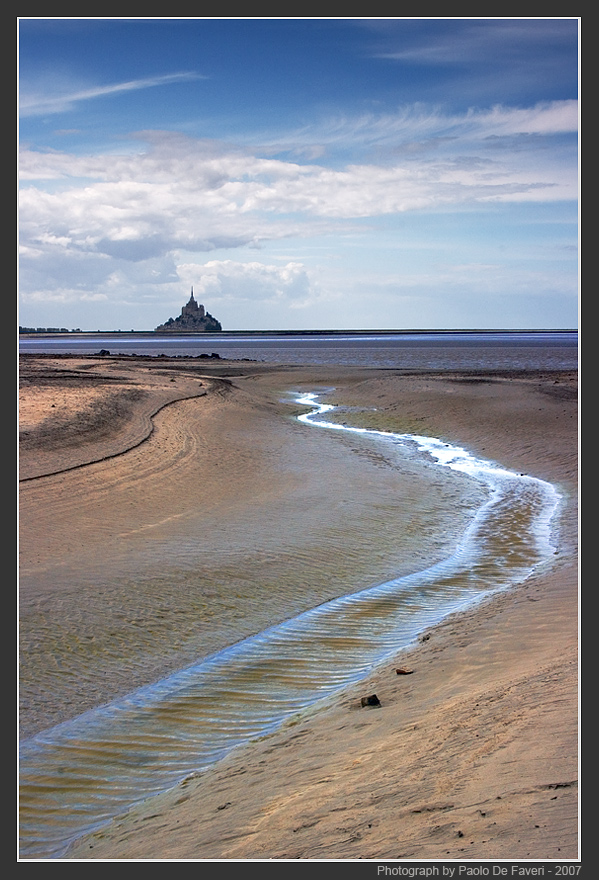 La baia di Mont Saint Michel. Normandia, Francia