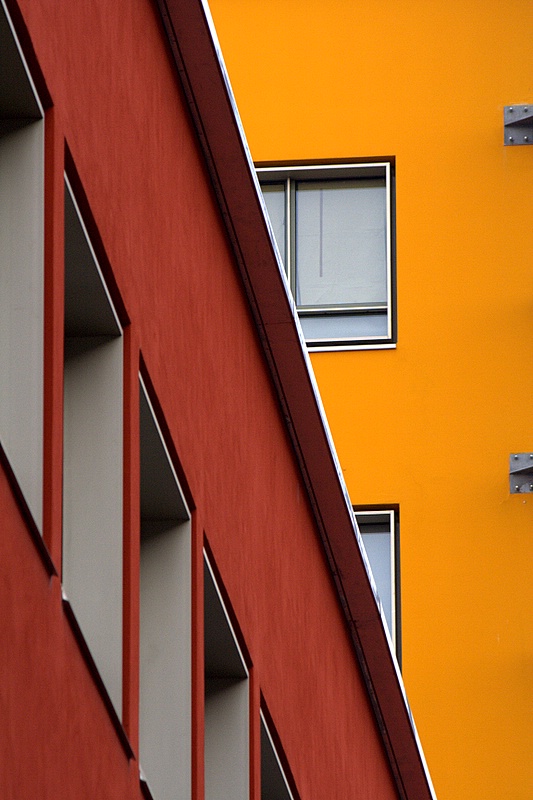 Rosso e giallo, Milano