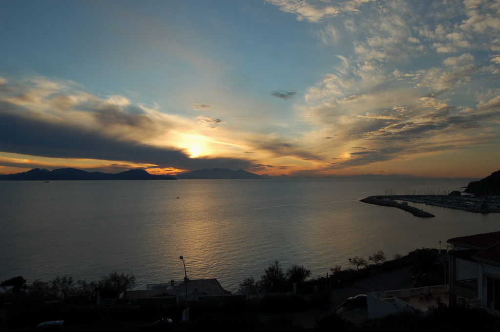 Tramonto su Isola d'Elba