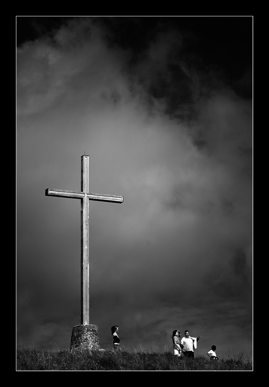 sulla cima della croce