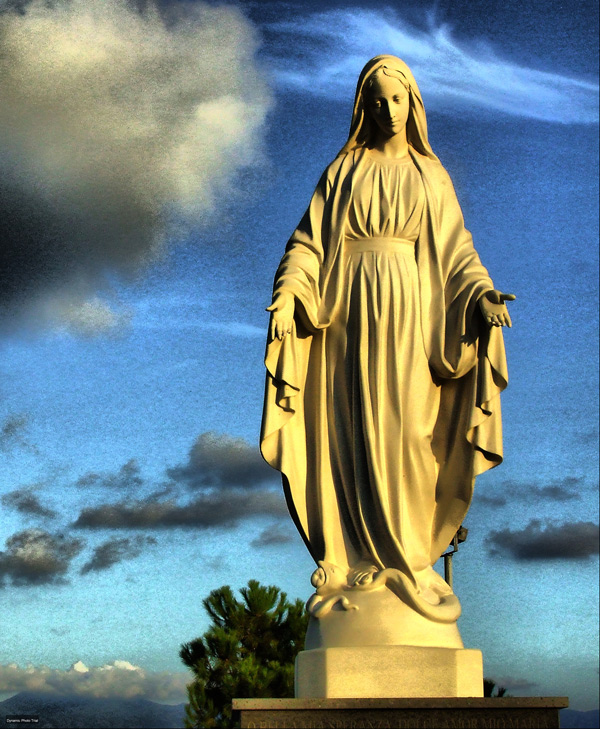 Madonnina HDR