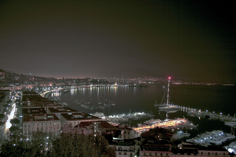 napoli di notte