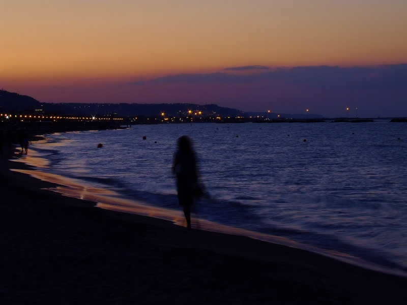 .......................