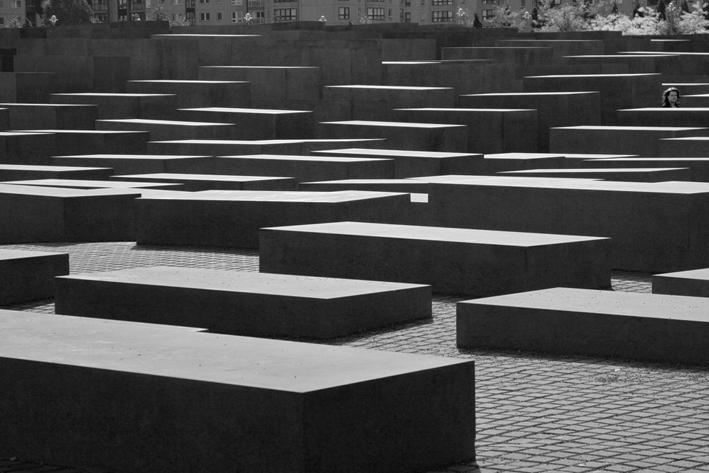 monumento vittime olocausto Berlino.