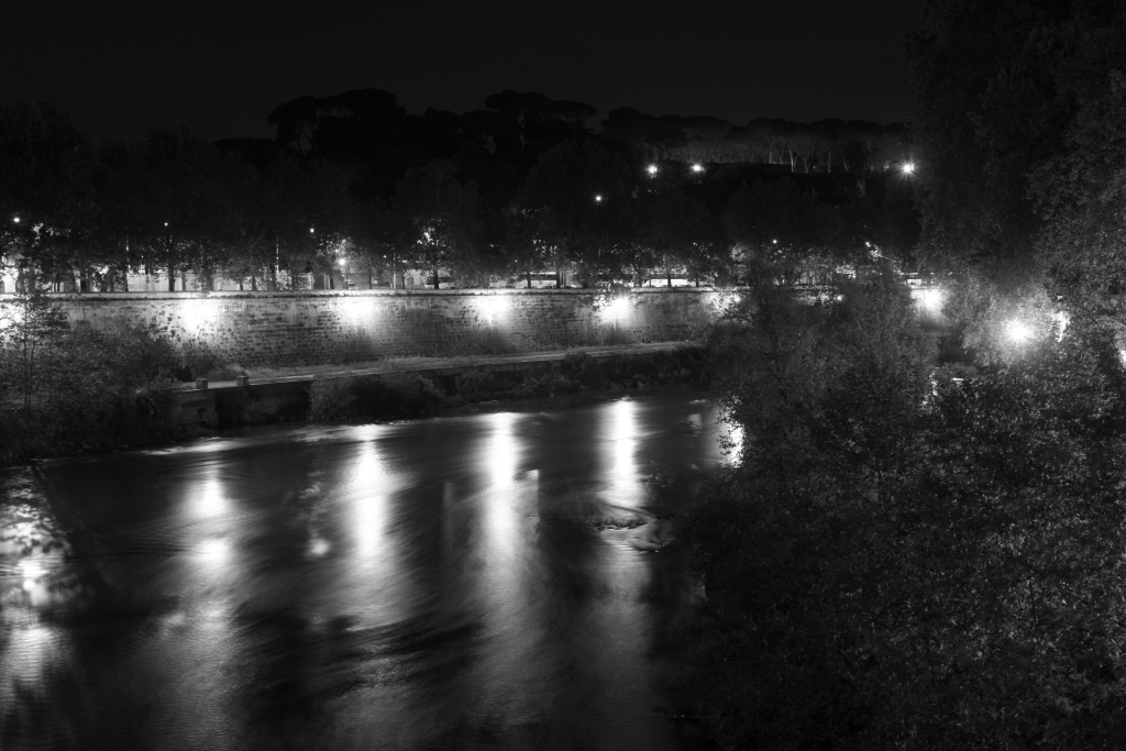 Lungotevere notturno