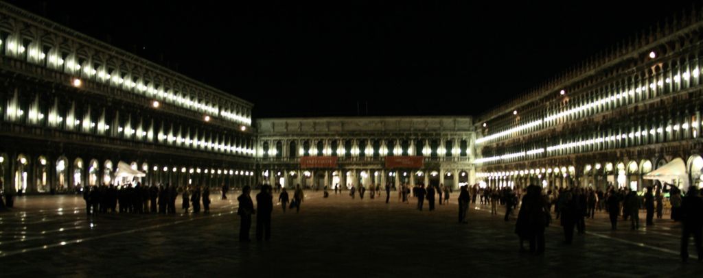 Venezia Piazza san Marco Night