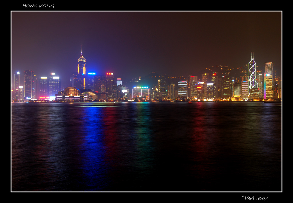 Riflessi ad Hong Kong