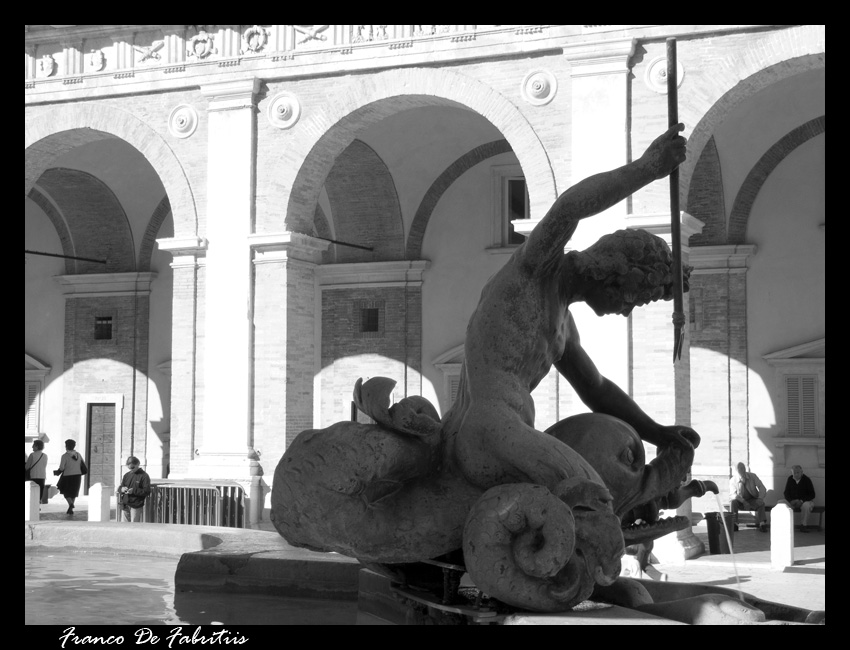 Tritone - Santuario Loreto