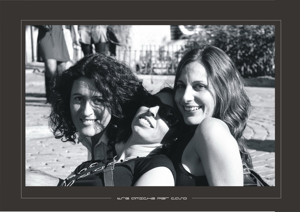 3 amiche per caso
