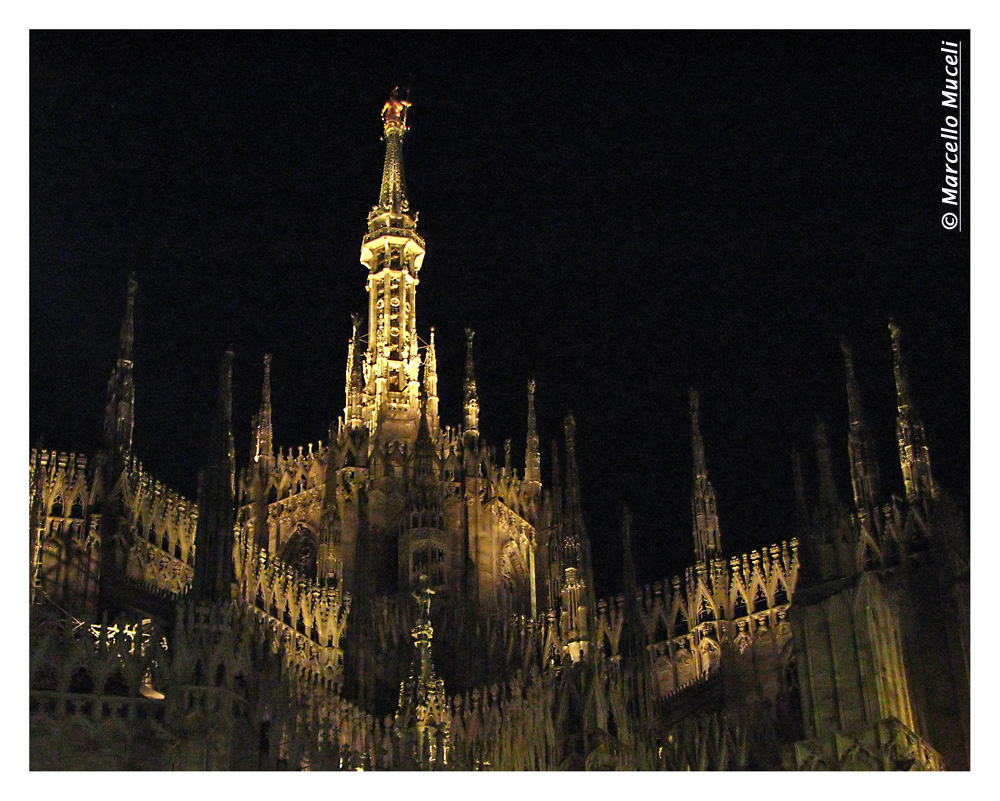 duomo by night 2