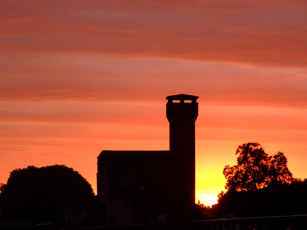 cittadella nel fuoco...