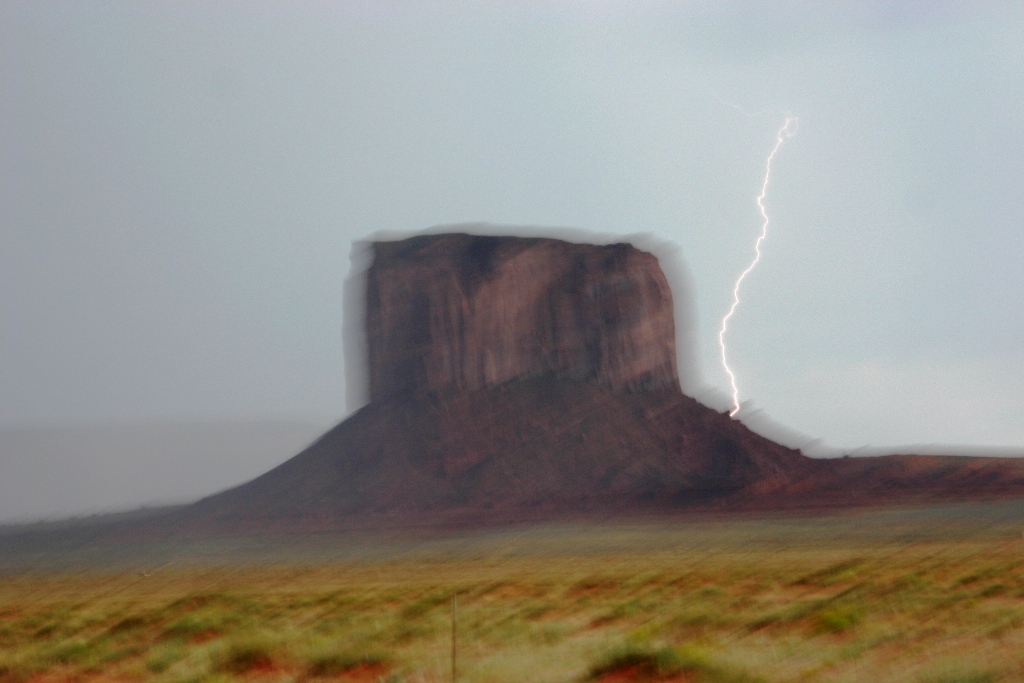 Fulminato Dalla Monument Valley