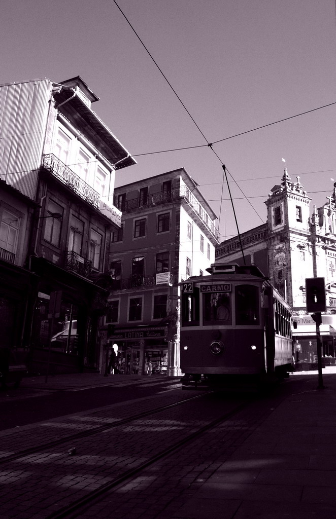 stop...buio fermo, passa la luce