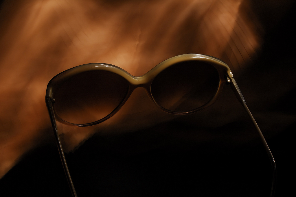 Guardando la Foglia Cadere