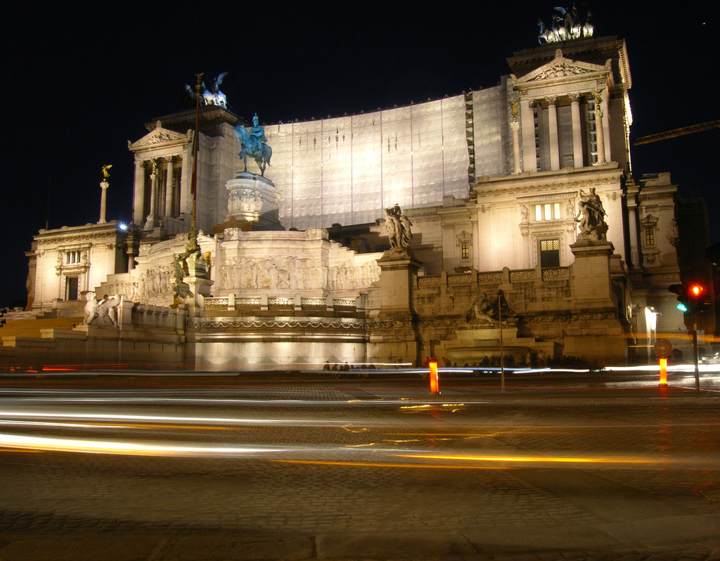 Vittoriano By Night