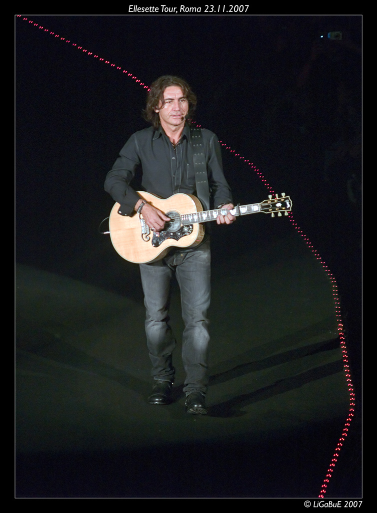 Ligabue - Ellesette Tour