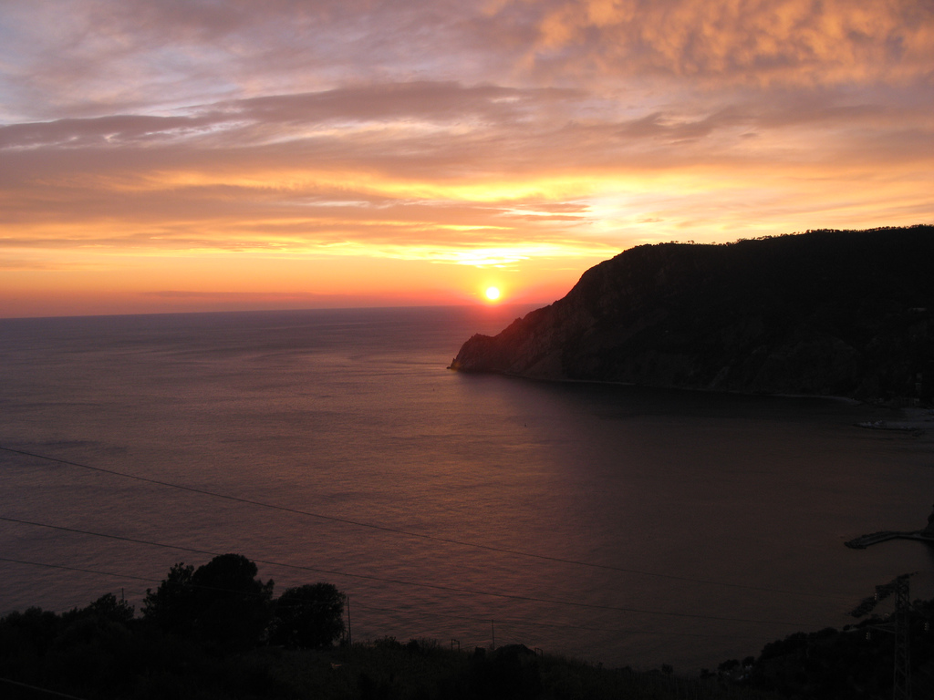 Tramonto a Monterosso