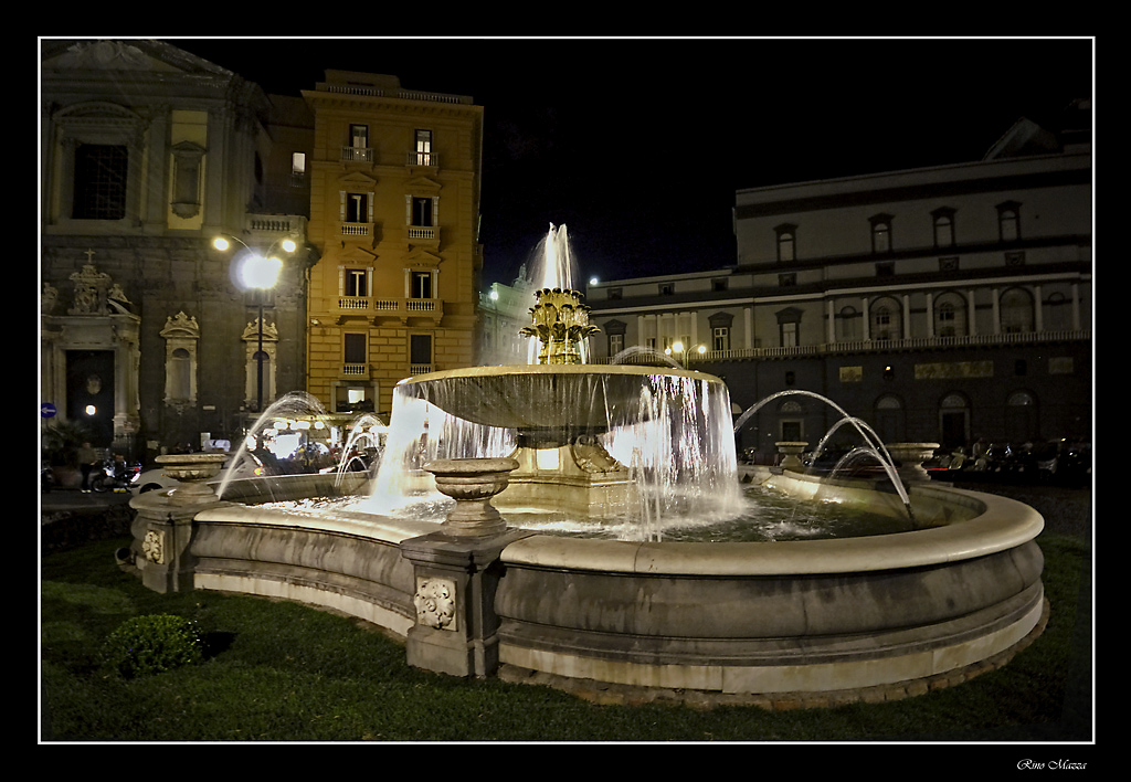 Piazza Trieste e Trento - Napoli