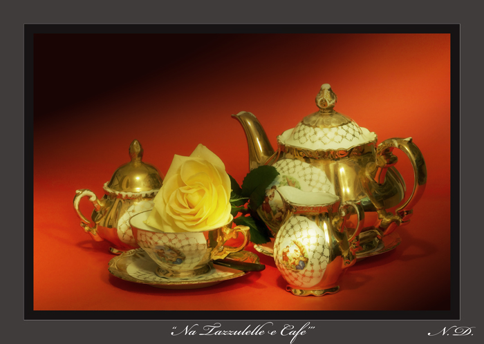 "na tazzulelle e cafe'"