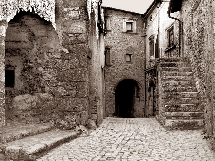 Per le antiche scale.