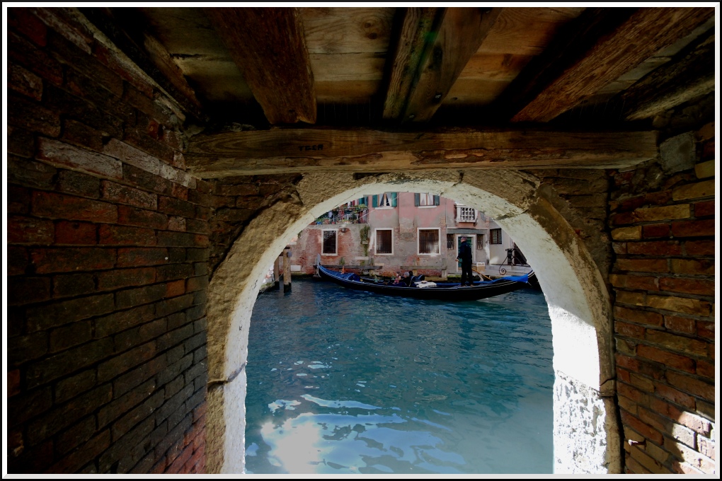 Vista sul canale da Corte Sconta