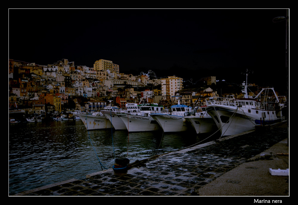 Marina nera