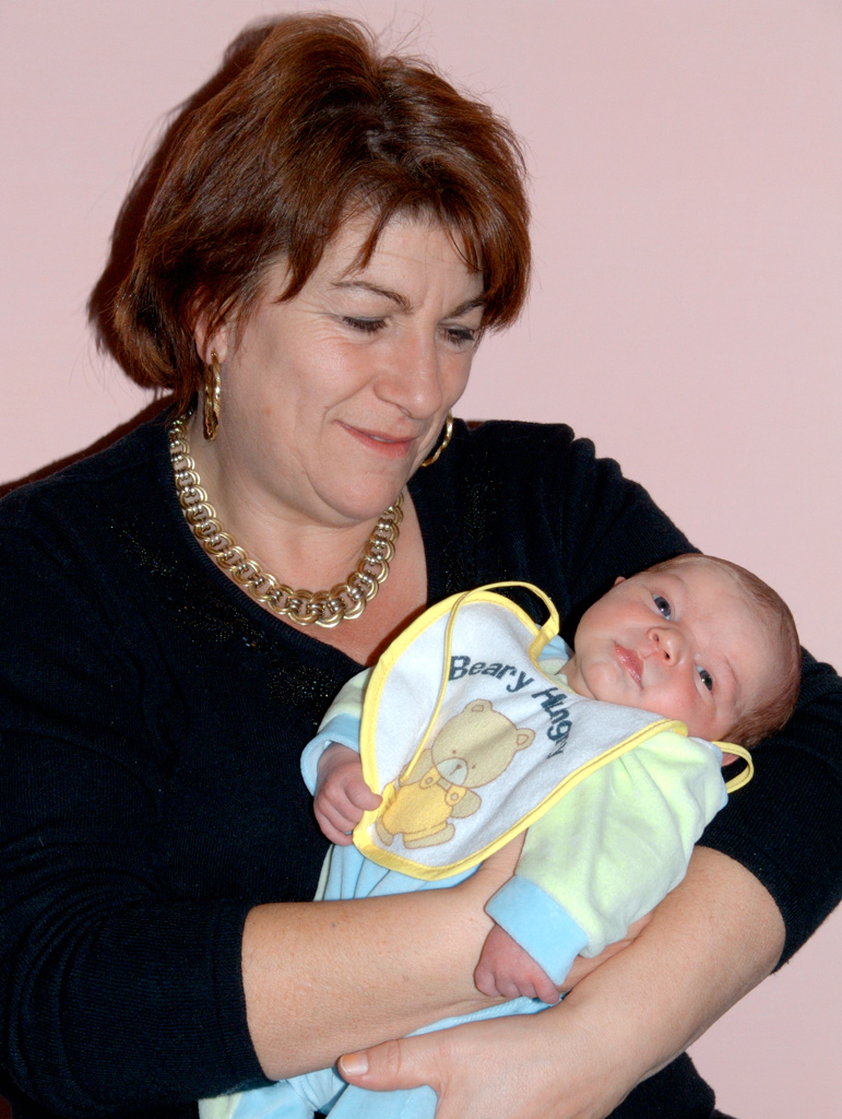 Teneri momenti tra nonna e nipote