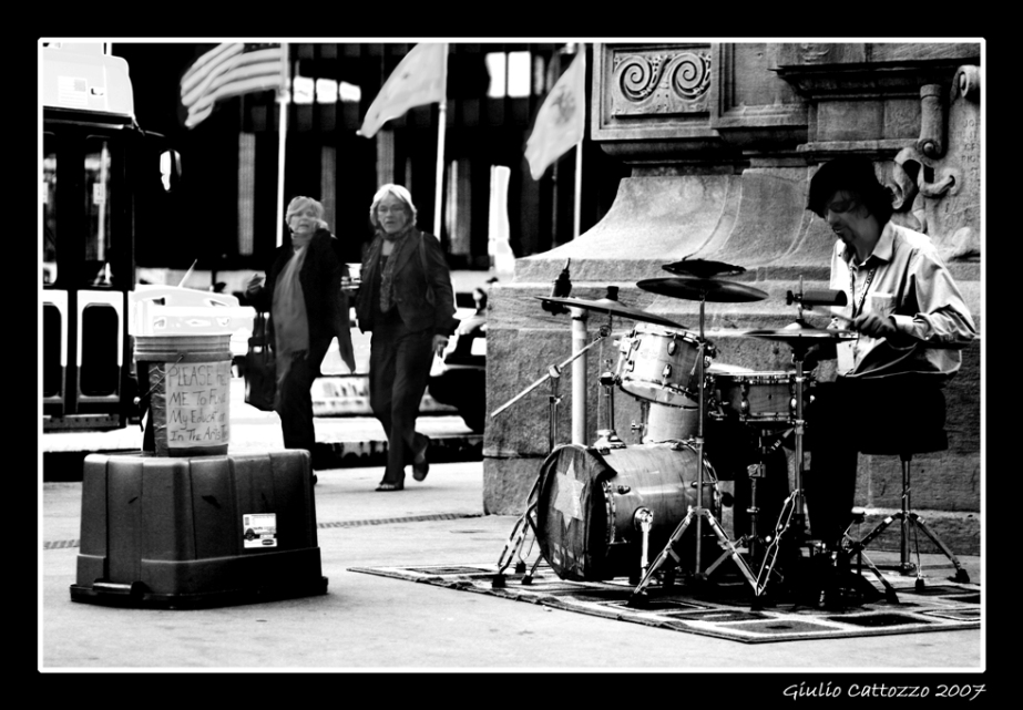 Hey, Mr. Tambourine Man...