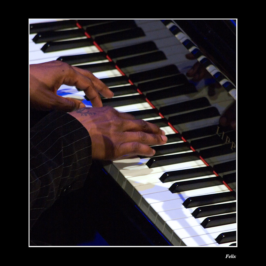 Hands on piano