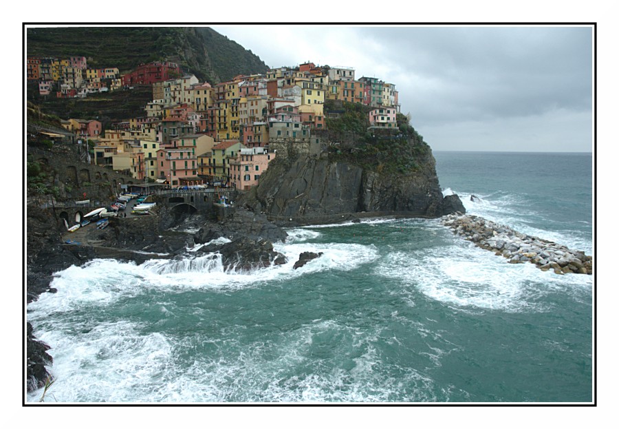 Mare mosso alle Cinque Terre