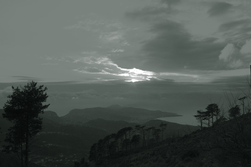 Squarcio su punta Campanella.